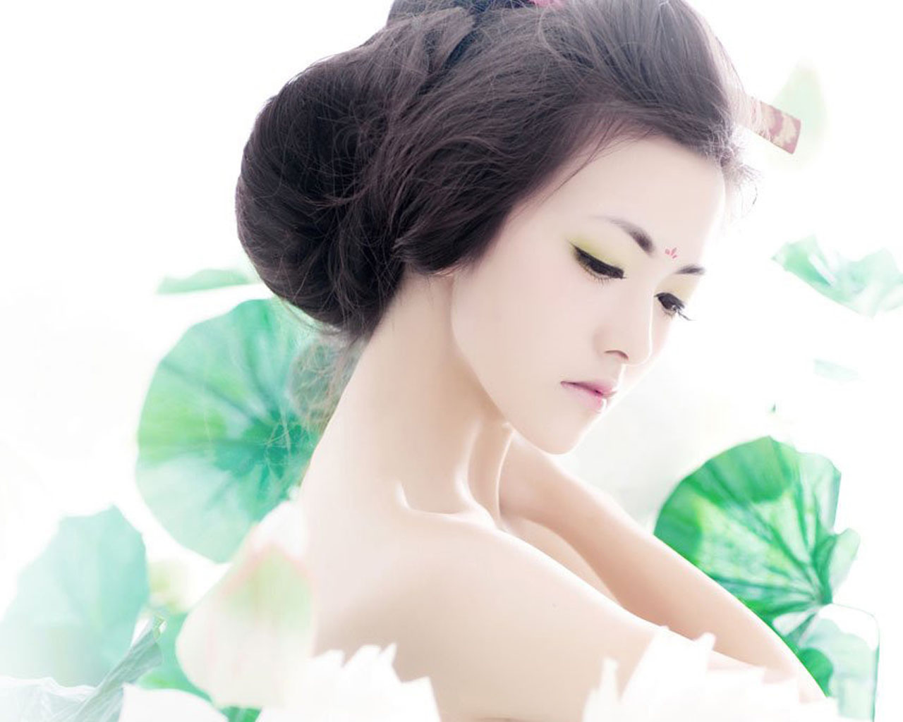 床上的女体照片完整版